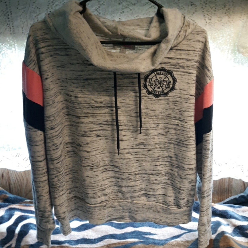 Xl Love sweater